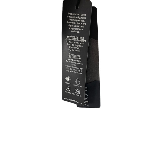 Komarov Silk Pleated Dress - Picture 6 of 6